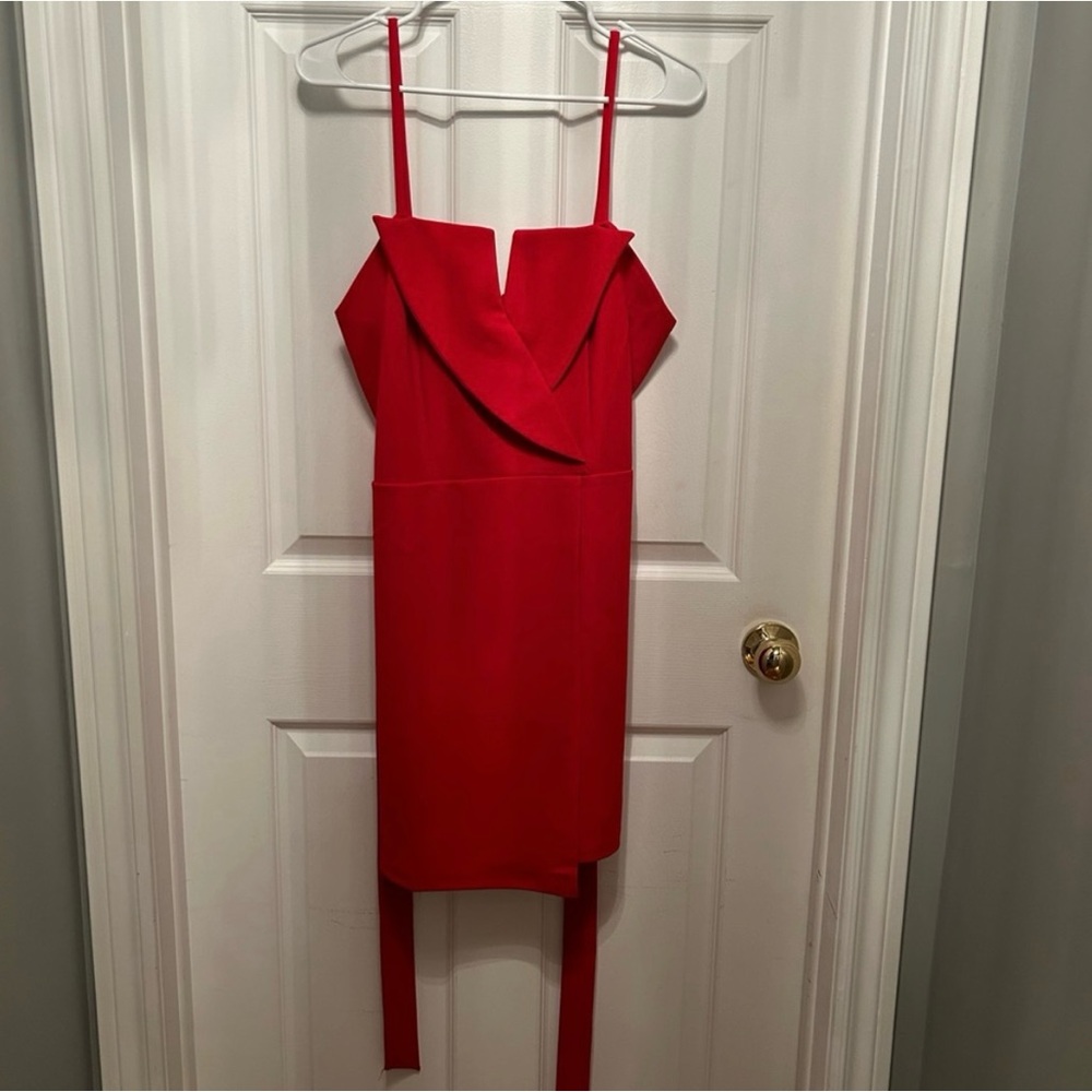 Elegant Red Sleeveless Dress